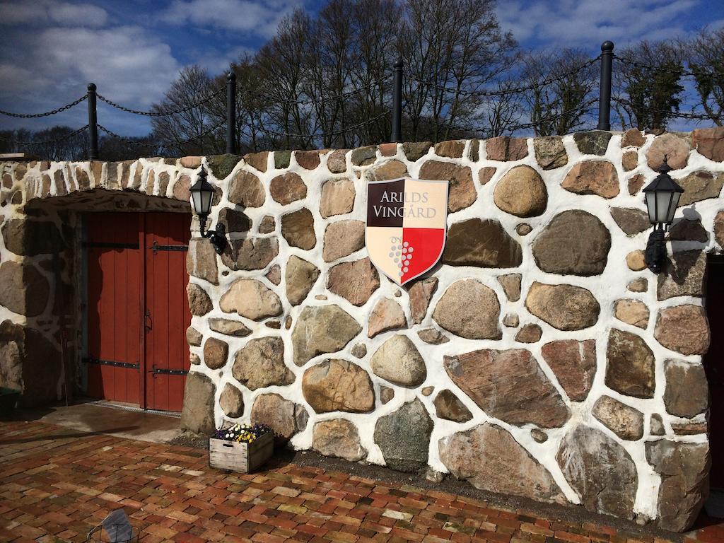 Arilds Vingård Bed and Breakfast Exteriör bild